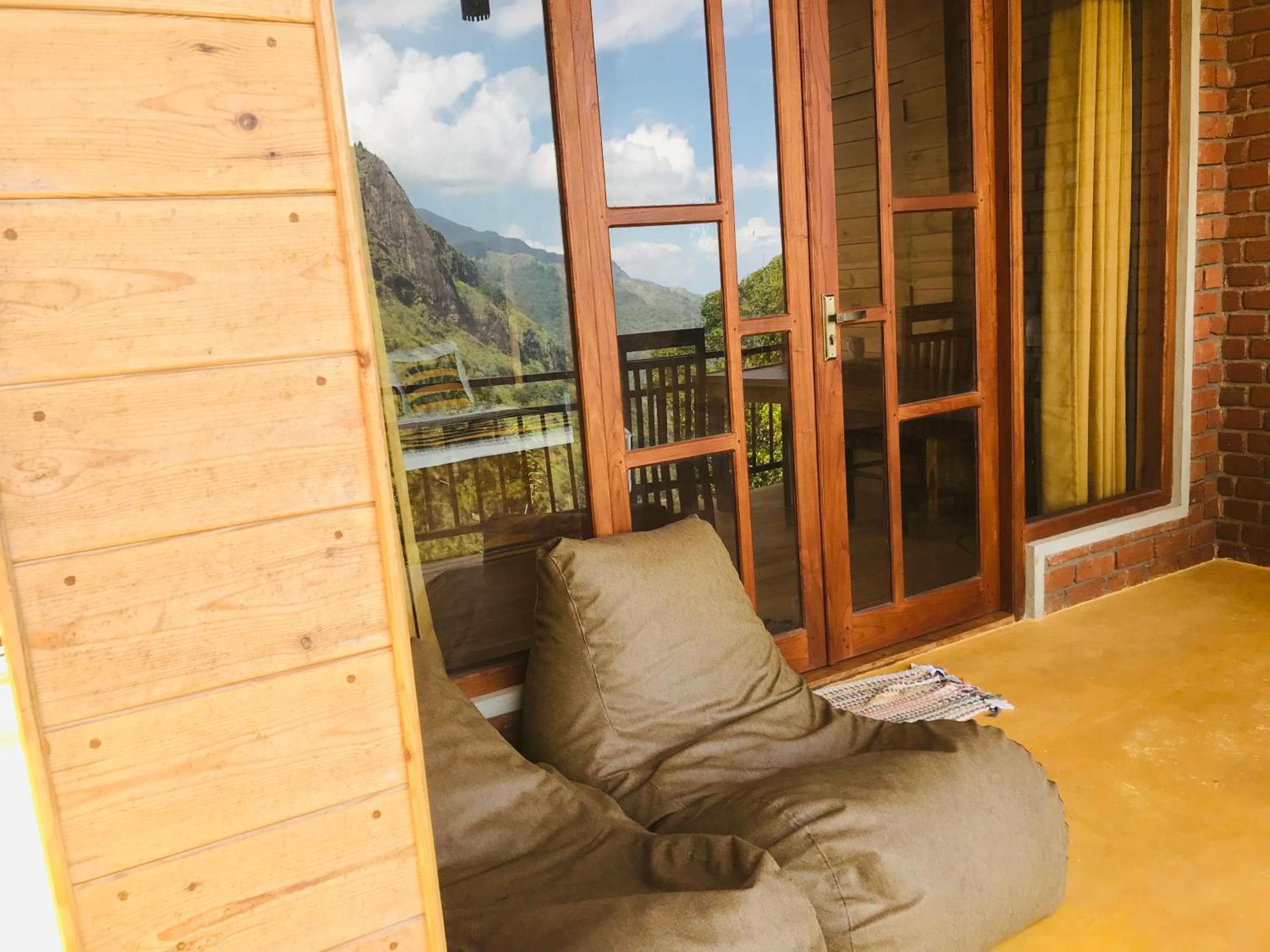 Ridge View Guest House -เอลลา ภายนอก รูปภาพ